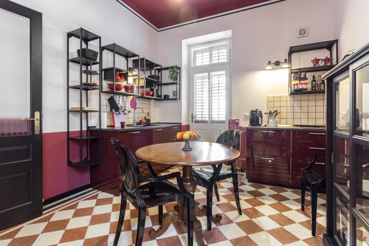 고리치아 La Casa Di Gatsby Lusso In Pieno Centro Con Parcheggio 아파트 외부 사진