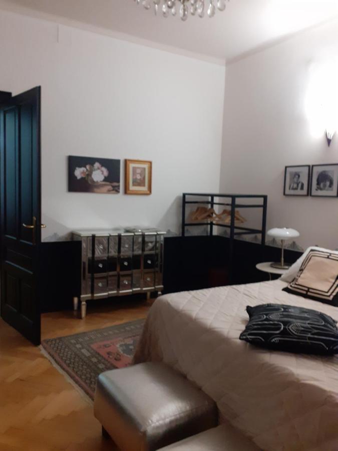 고리치아 La Casa Di Gatsby Lusso In Pieno Centro Con Parcheggio 아파트 외부 사진